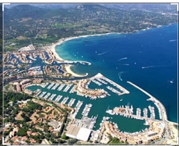 Cavalaire Vue Mer Au Loin Maisonnette Tout Equipee Pour 4 Personnes Avec Piscine Clim Wifi Velos Tv Barbecues エクステリア 写真