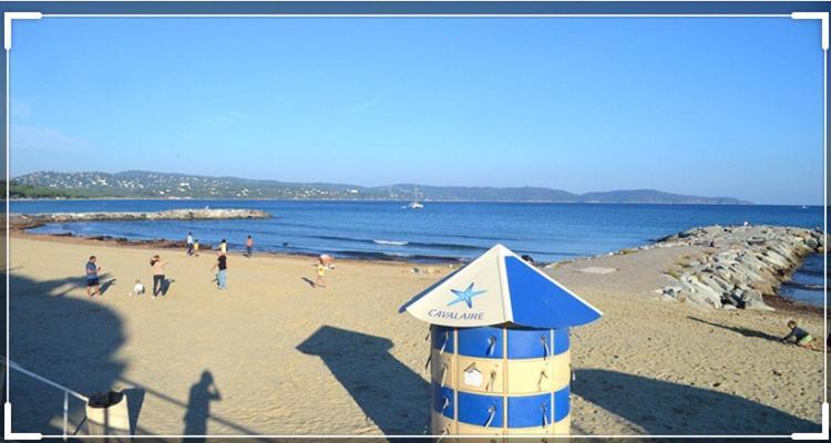Cavalaire Vue Mer Au Loin Maisonnette Tout Equipee Pour 4 Personnes Avec Piscine Clim Wifi Velos Tv Barbecues エクステリア 写真